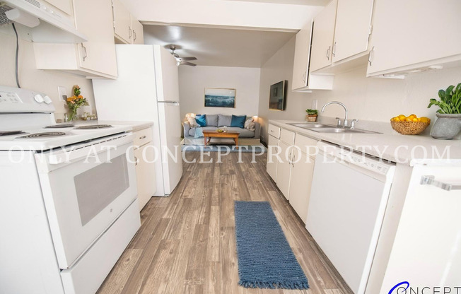 2 beds, 1 bath, 810 sqft, $1,349, Unit 01