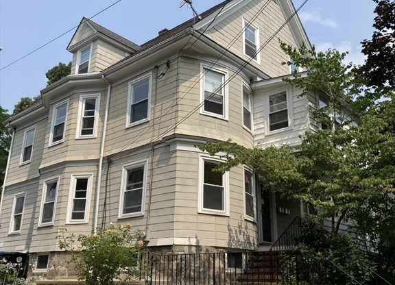 30 FALMOUTH ST