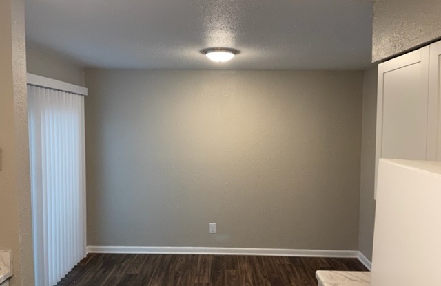 Renovated 2 Bedroom Dining Area