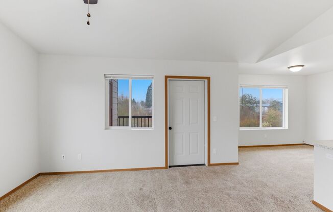 2 beds, 2 baths, 952 sqft, $1,595, Unit 1913-201