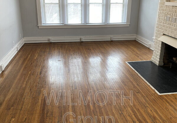 408 W MULBERRY ST