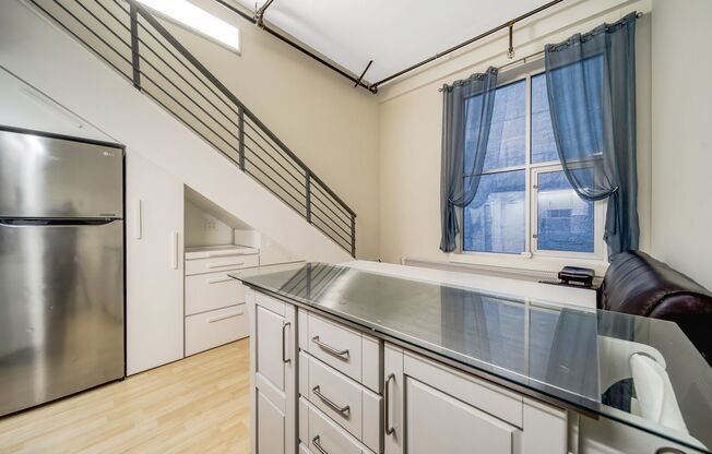CIVIC CENTER LOFTED STUDIO FOR RENT - $2,200/mo