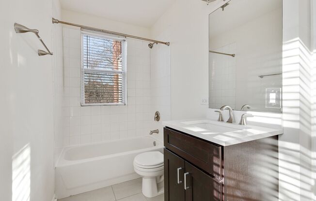 2 beds, 1 bath, 655 sqft, $2,275, Unit 2520-C1