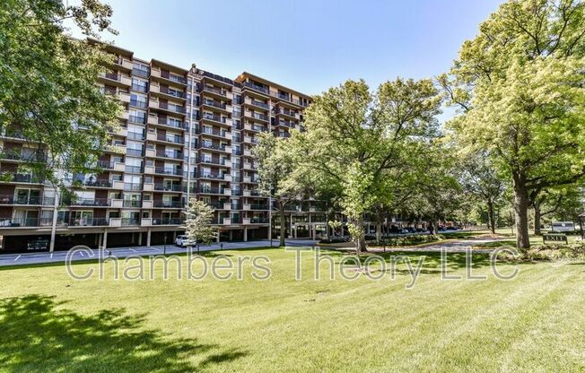 1300 Army Navy Dr Apt 506