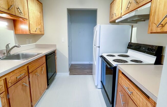 1 bed, 1 bath, 566 sqft, $2,250, Unit 404