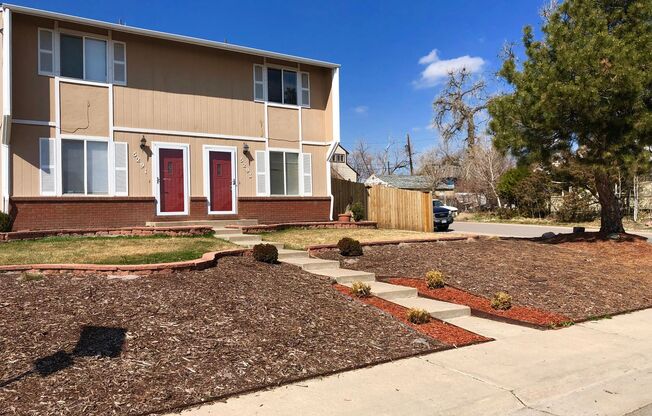 Newly Renovated 2-Bedroom, 1-Bathroom Unit!