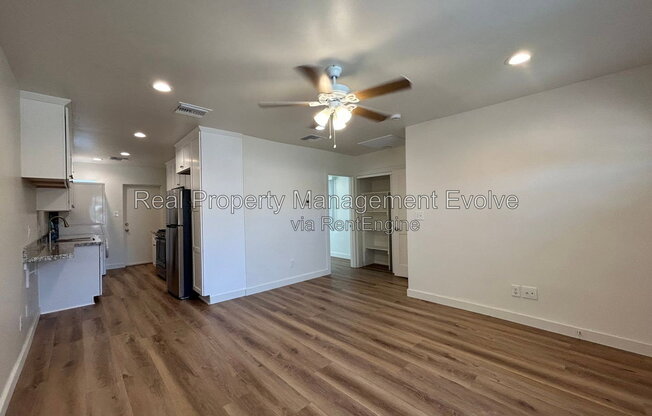 338 W HIGHLAND AVE
