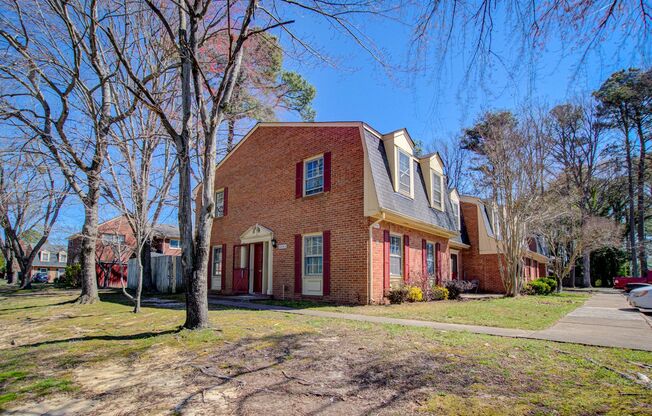 Renovated 3 Bedroom, 2 1/2 Bath Townhome in Newport News