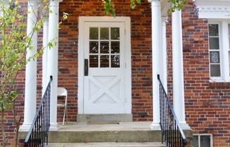 816 Greenwood Circle D&amp;G GROUP LLC