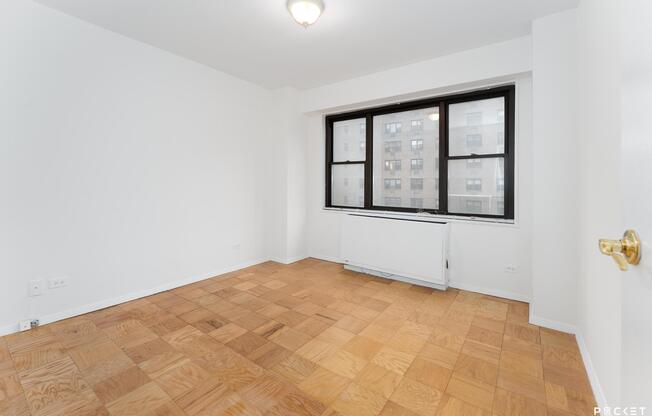 1 bed, 1 bath, 627 sqft, $4,795, Unit 10-H