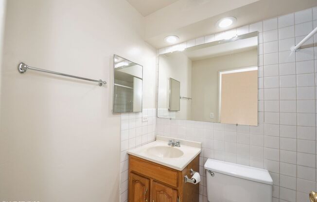 Studio, 1 bath, 400 sqft, $1,395, Unit 223