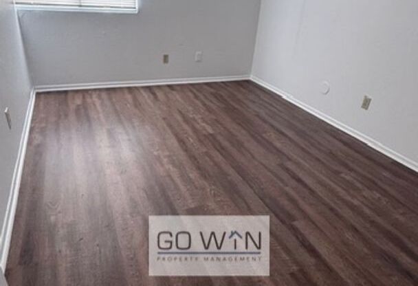 1102 West Cheryl Drive