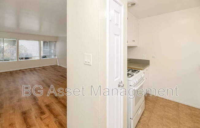 3600 DIMOND AVE
