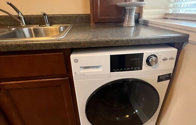 1 bed, 1 bath, 650 sqft, $1,095, Unit 601 - Unit 204 A650