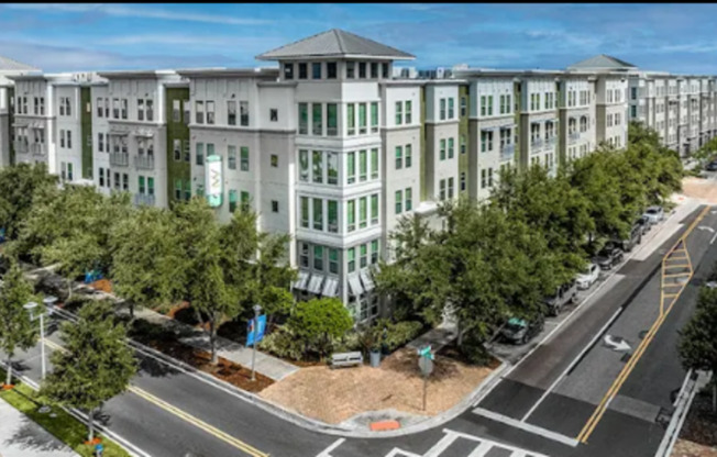 The Ivy 2650 Dade Avenue