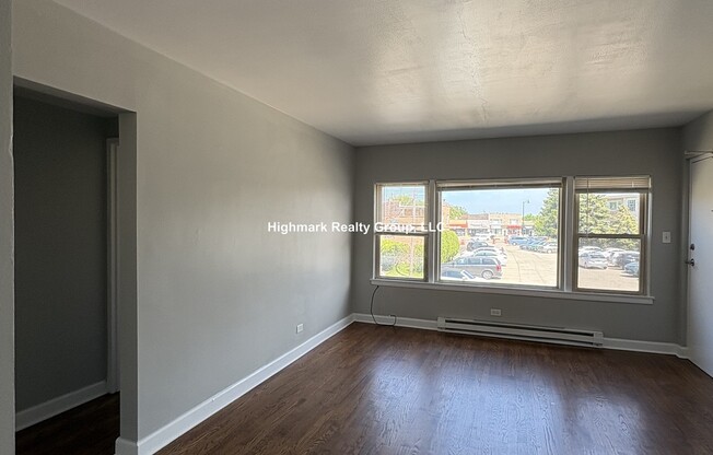 7632 N Milwaukee Ave 3B