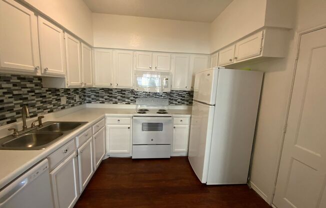 2 beds, 2 baths, 1,110 sqft, $1,750, Unit 9514B