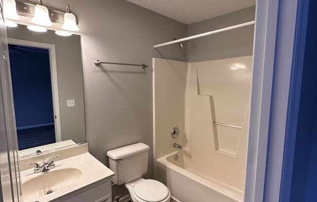 2 beds, 2 baths, 1,020 sqft, $1,195, Unit 1413