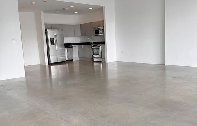 Studio, 1 bath, 962 sqft, $3,150, Unit Unit 405