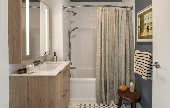 1 bed, 1 bath, $7,030, Unit PH3508S