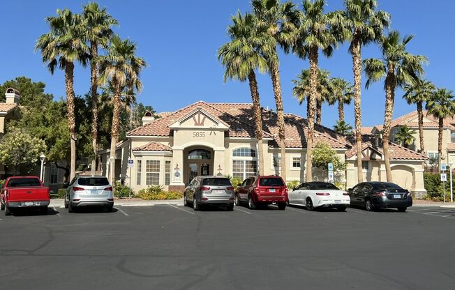 3 beds, 2 baths, $1,675, Unit # 1081