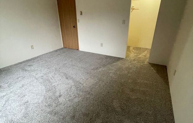 1 bed, 1 bath, 640 sqft, $679.99, Unit 755-F9