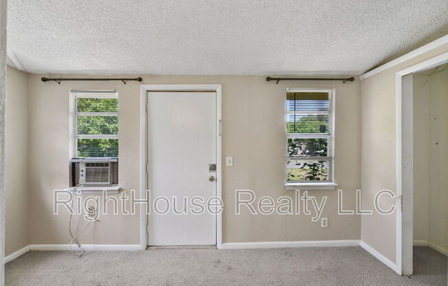33 N NORMANDALE AVE