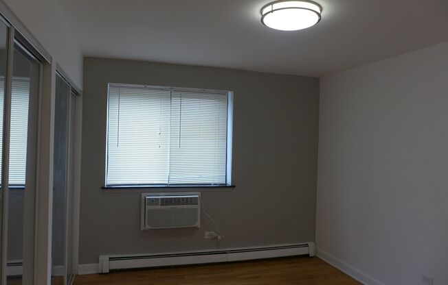 1 bed, 1 bath, 640 sqft, $1,650, Unit 404