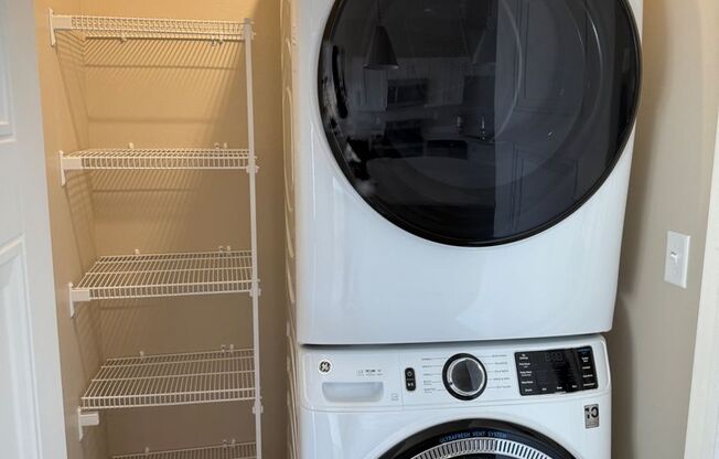 1 bed, 1.5 baths, 847 sqft, $1,395, Unit 308