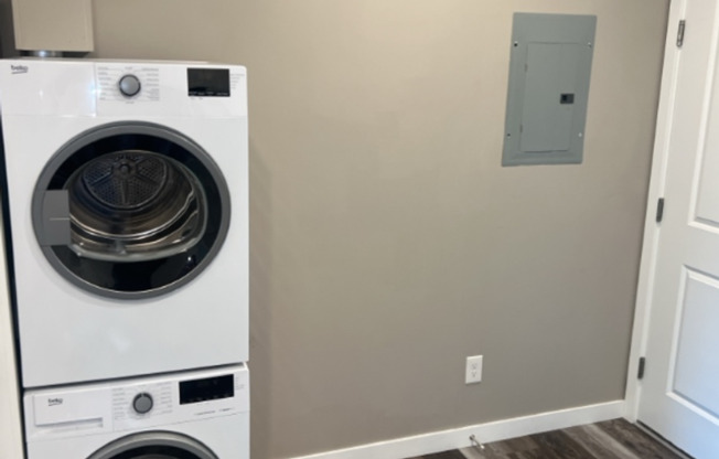 Studio, 1 bath, $1,250, Unit 109-205