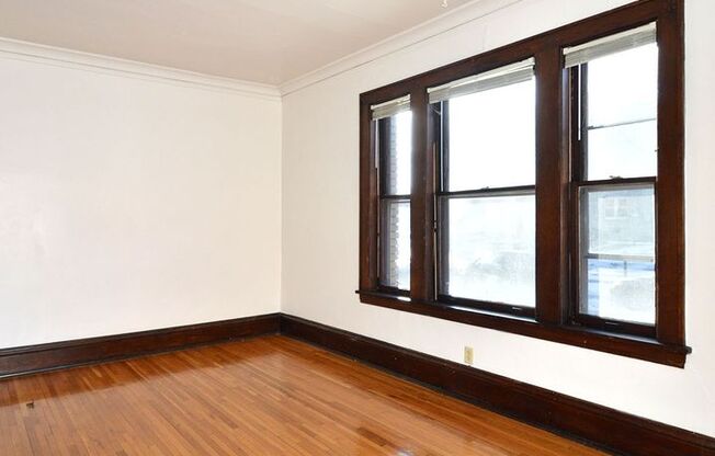 1 bed, 1 bath, 410 sqft, $935, Unit 10 - 114