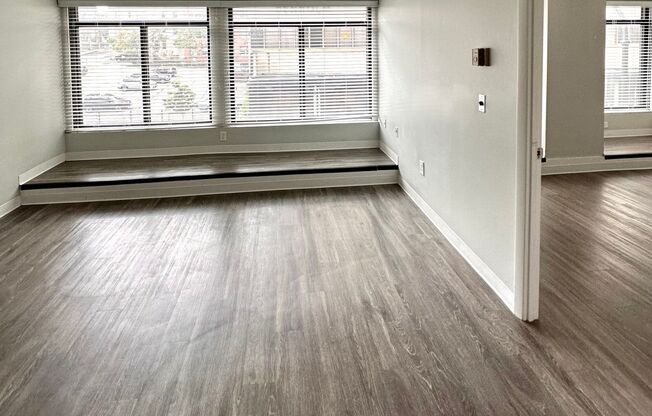 2 beds, 1 bath, 750 sqft, $1,995, Unit 0205