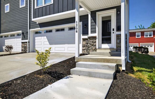 *August 2026* - Newly Built New 5 Bed, 5 Bath Townhome Near Campus!