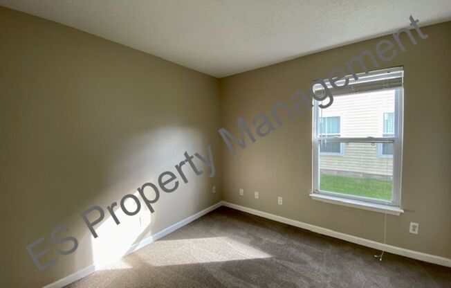 3 beds, 2 baths, $1,595