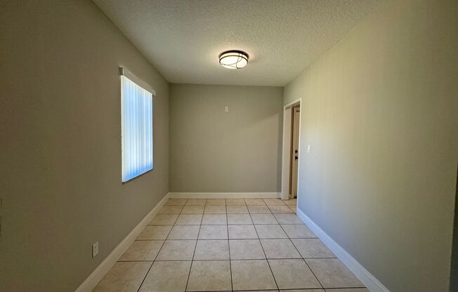 2 beds, 1 bath, 1,275 sqft, $2,600, Unit 1