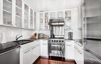 2 beds, 2.5 baths, 1,400 sqft, $11,495, Unit PH2002