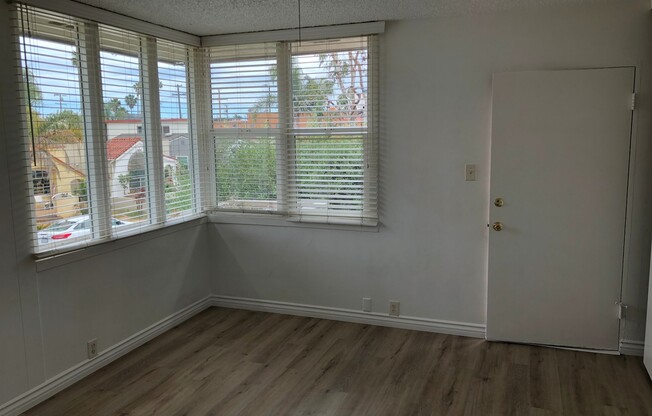 Studio, 1 bath, 325 sqft, $1,650, Unit F-219