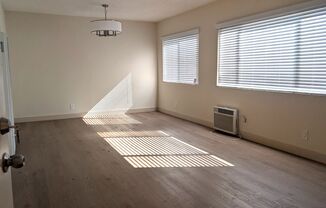 7232 N. Lotus Ave.