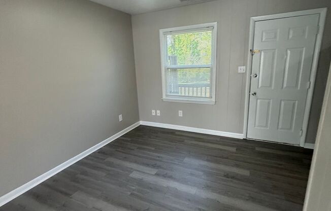 2 beds, 1.5 baths, 1,100 sqft, $1,099, Unit 722-B