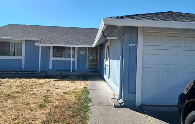 3 beds, 2 baths, $2,600