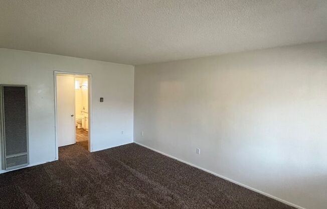 1 bed, 1 bath, 558 sqft, $1,850