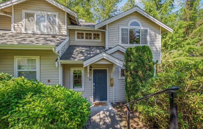 3 Bed, 2.5 bath Townhome w/1-car garage in Highland Park neighborhood of Renton, $3,150/mo.