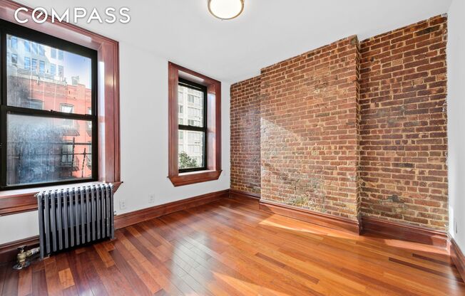 144 W 109 ST
