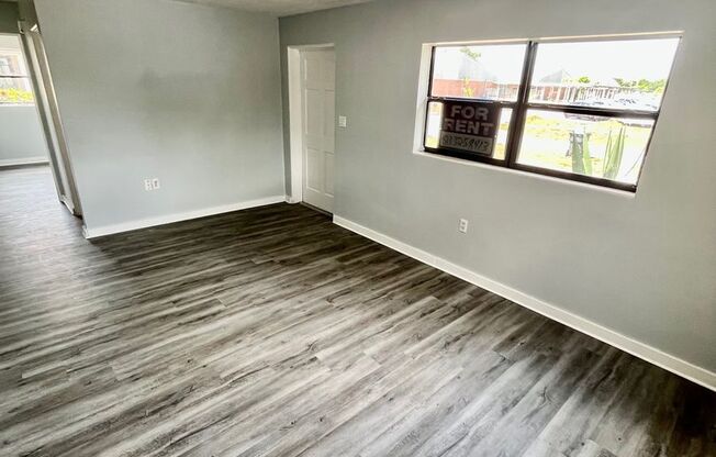 916 Mt. Airy  Lakeland, FL