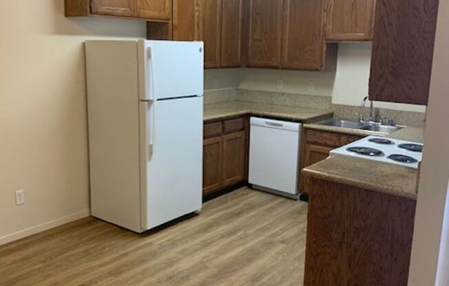 2 beds, 2 baths, 1,020 sqft, $1,625, Unit 1920