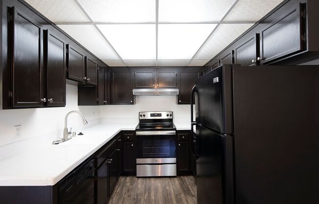 1 bed, 1 bath, 663 sqft, $2,195, Unit 36