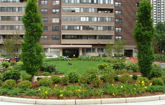 2 Hawthorne Pl.