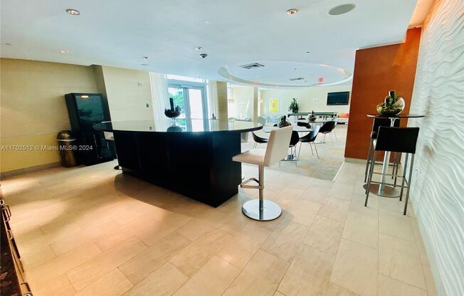 2 beds, 2 baths, 986 sqft, $4,500, Unit 950 Brickell Bay Dr # 32-07 (A11702512)