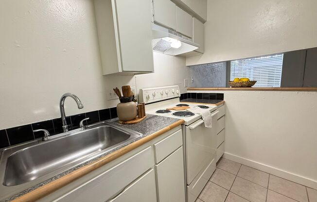 1 bed, 1 bath, 570 sqft, $1,249, Unit OPA-151