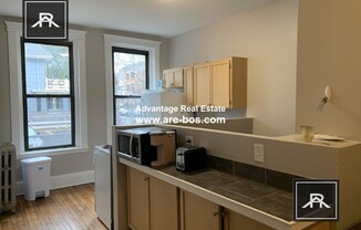 1068 COMMONWEALTH AVE